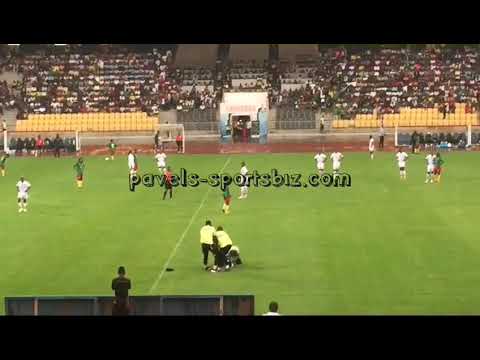 Fans of indomitable lionesses break into pitch during CMR - DRC Olympic qualifier match
