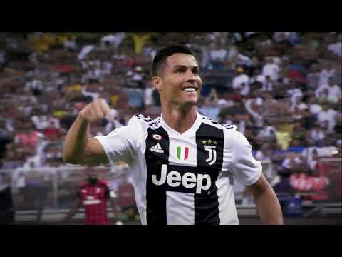 Cristiano Ronaldo wins the Juventus January MVP award with EA Sports!