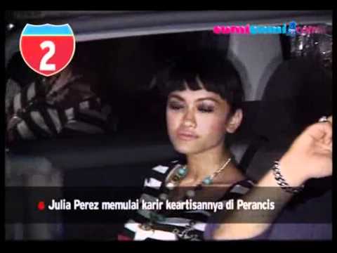 7 Fakta Tentang Julia Perez