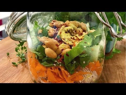 Lättlagat med Jessica Frej -  Trendiga cup noodles på bara två minuter