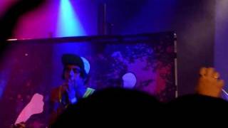 Cash Cash &quot;Dynamite&quot; LIVE  in NY