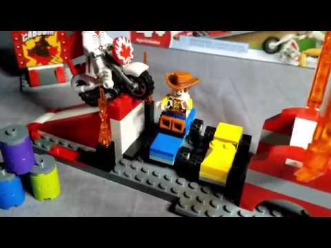 Toy Story 4 LEGO Build "Duke Caboom's Stunt Show"
