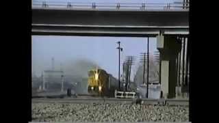 preview picture of video 'CNW GE East at Laramie, WY - 04/25/1997'