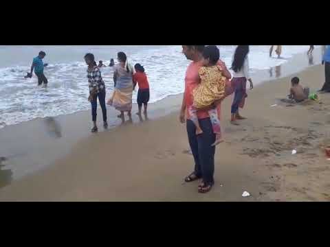 hanshitha with dad in beach