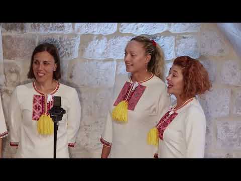 Ženska klapa FA Linđo - U tvom tilu grij, u tvom tilu smij