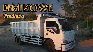 Download lagu DEMI KOWE - Pendhoza Unofficial Vidio Cover by Jemadi Record mp3 Download lagu DEMI KOWE - Pendhoza Unofficial Vidio Cover by Jemadi Record mp3