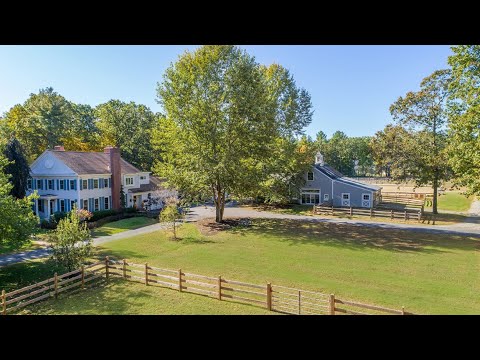 Hoof-n-Woof Farm For Sale in Boxford
