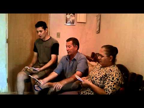 Hino 173 - Harpa Cristã "Os Santos Louvam ao Senhor" - Daniel, Marcina e Washington - dezembro 2011