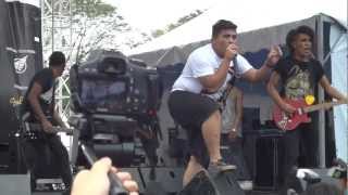 Download lagu Sekumpulan Orang Gila - Live at Rock The World 2012 (Full Set) mp3 Download lagu Sekumpulan Orang Gila - Live at Rock The World 2012 (Full Set) mp3