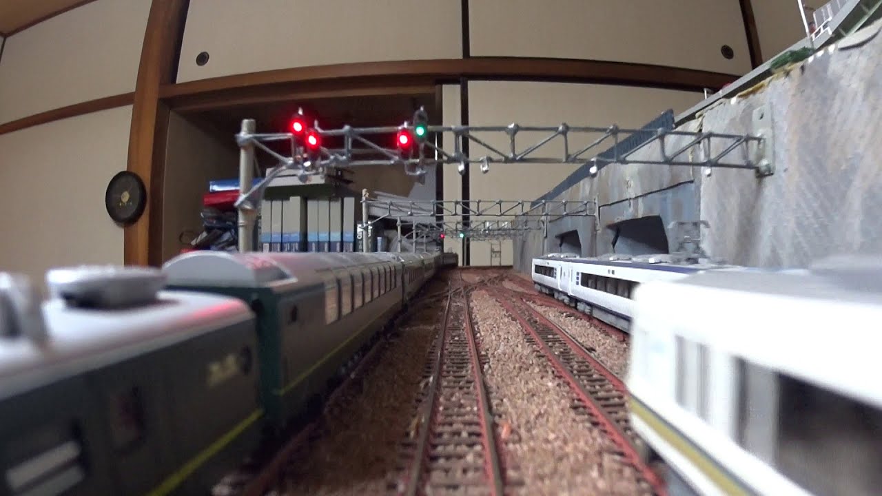 【Nゲージレイアウト】車載カメラ前面展望　8列車同時走行