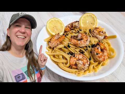 The BEST Lemon Spaghetti with Shrimp (Ready in 20 Minutes!)