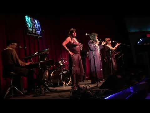 Shirley Alston Reeves (The Shirelles) at Bridge Street Live, Collinsville, CT. 8/10/19