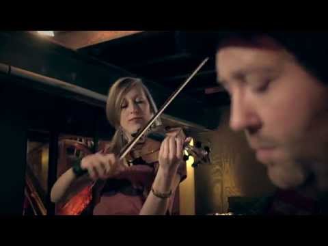 Bro 'n Sis | Watermill sessions - Back it up
