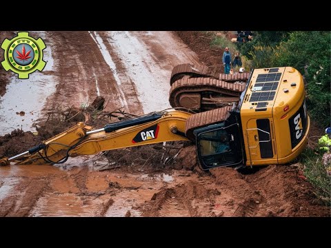 Dangerous Idiots Fastest Truck & Heavy Equipment Fails - Extreme Oversized Truck Transport #10