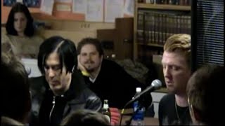 Queens of the Stone Age - Regular John (Acoustic in Portland, 2005)