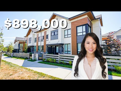 Look Inside this $898,000 3 Bed & Den New Townhome in Surrey