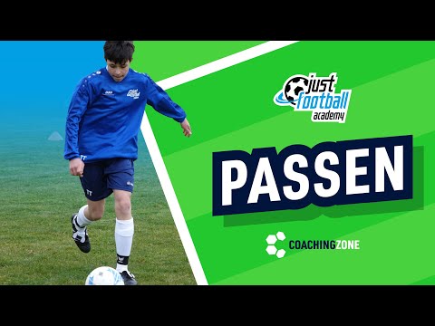 Fussballtraining: Passen zu viert mit tief-klatsch-tief