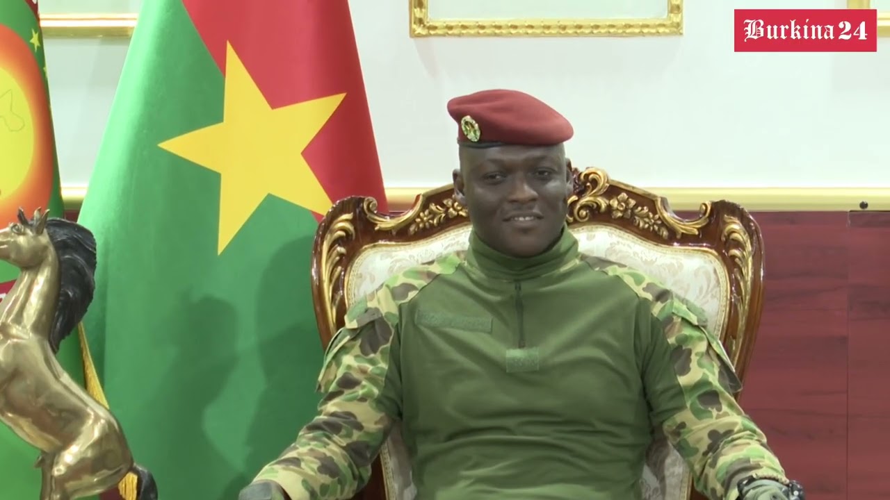 {Version anglaise} Jacob Zuma au Palais de Koulouba, à Ouagadougou