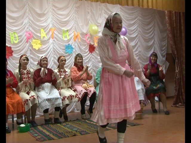 И лилась песня...