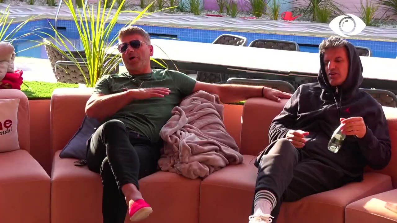 Bledi-Qetsorit: Nga flamurtar i lirisë, je kthyer në skllav