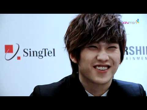 120226 Boyfriend at Press Conference