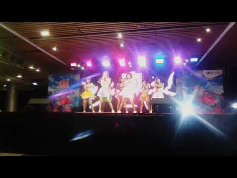 ปั่นป่วน  : The Glass Girls @Idol. Exchange. "Aloha". วันที่ 03/04/2565  ณ MbkCenter