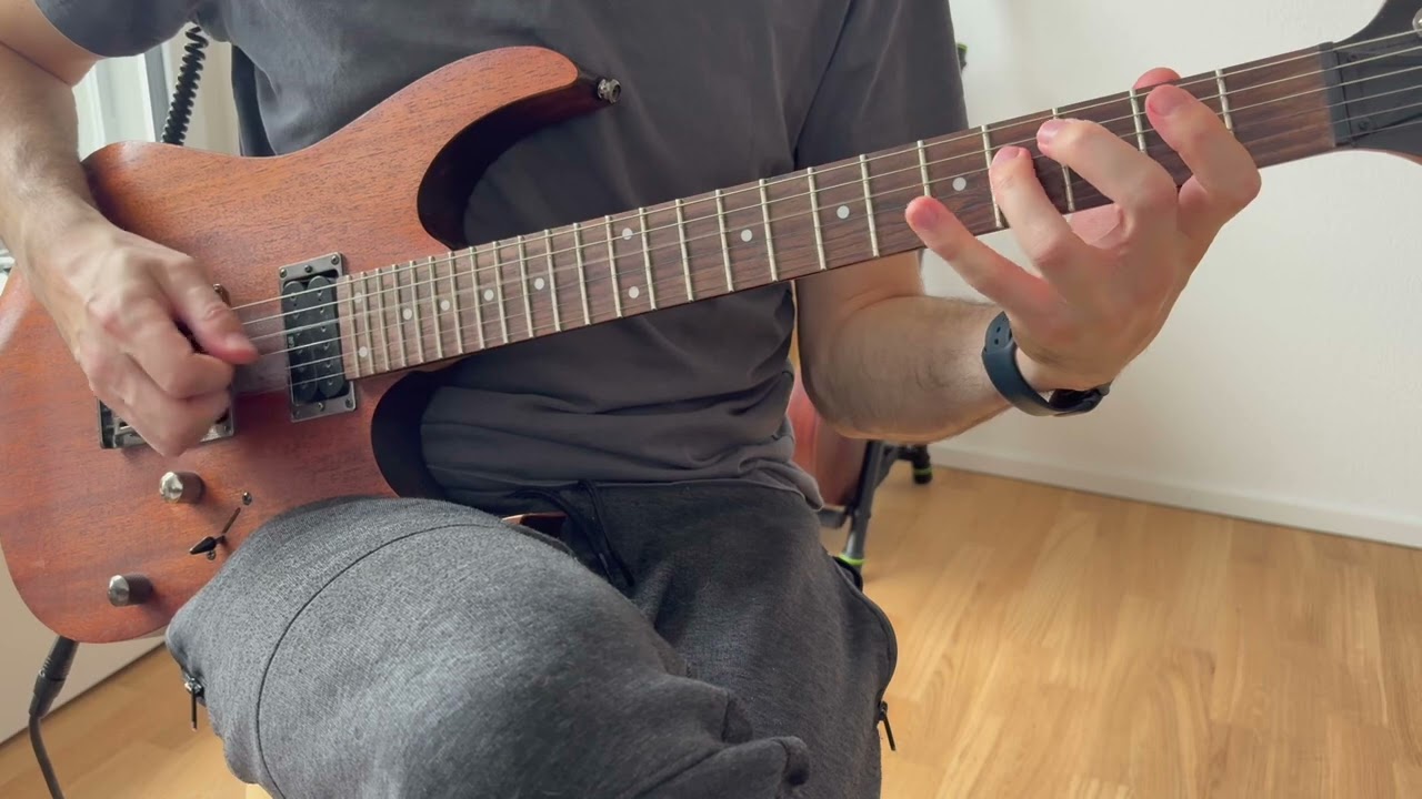 Roberto Barlocci playing L's Theme from Death Note on guitar
