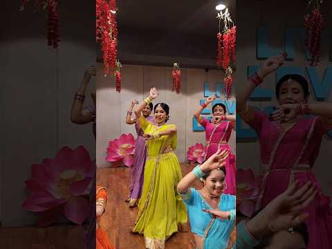 wah ji wah / banni tharo mukhdo/ bride dance/ bridesmaids/ bhabhi sisters dance / wedding marwardi