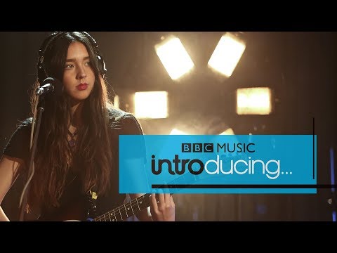 The Mysterines - Hormone (BBC Music Introducing session)