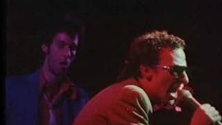 Graham Parker &amp; The Rumour - New York Shuffle (1978 clip)