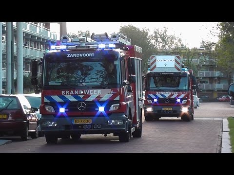 PRIO 1 TS 12-3330 AL 12-3350 naar een Woningbrand aan de Flemingstraat in Zandvoort