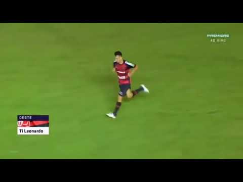 Léo Ceará - 99 - Atacante - Oeste