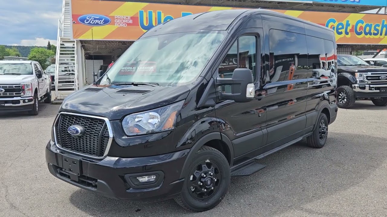Stock# KA51620 | 2024 Ford Transit XLT - 15 Passenger