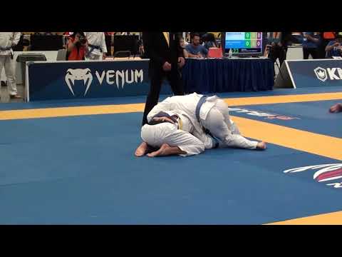 Greg Neeb(Stratford BJJ) vs. Jared Raymond Punch(Team Jucao)