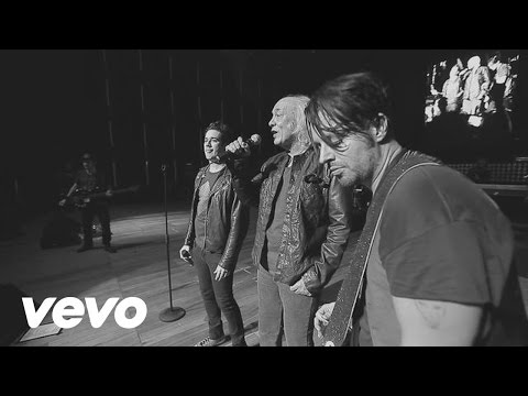 Videoclip de Vem Quente Que Eu Estou Fervendo (feat. Erasmo Carlos) (Ao Vivo) — Jota Quest