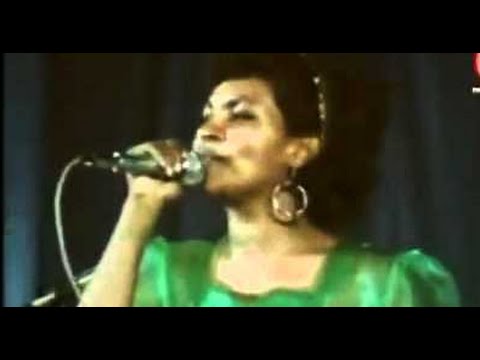 Ilfinesh Qannoo 1991 @ Finfine  University hall oromo music