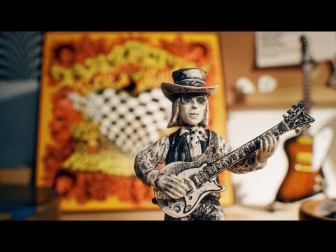 Tom Petty & The Heartbreakers - Listen To Her Heart (Live at the Fillmore, 1997) [Official Video]