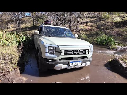 AutoCity presentó la nueva BYD Shark en Los Reartes: pruebas extremas en río y montaña