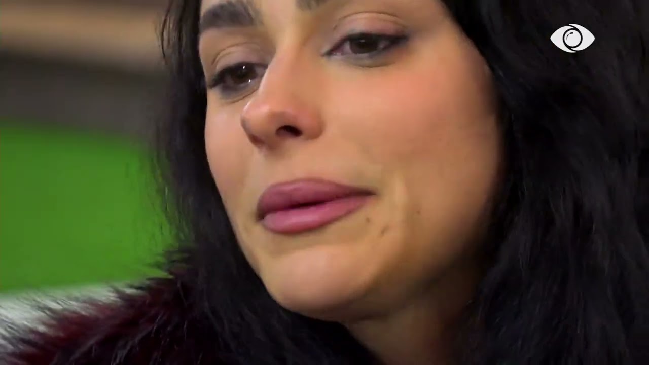 “S’mund të nxjerr ty tabelë qitje?”/ Egli-Krisës për lojën e Gjestit: A do të hapësh karta? Luaj…