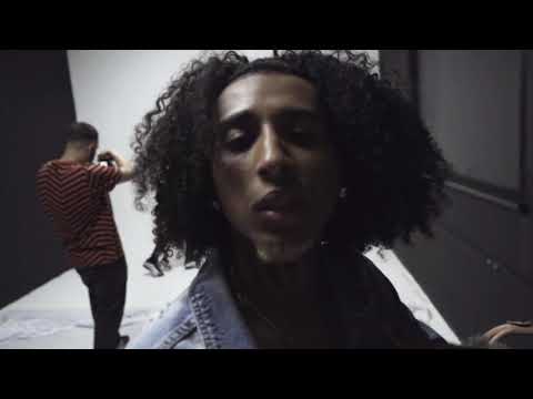 MD Chefe x DomLaike - Ano Novo R4 Freestyle (Clipe Oficial)