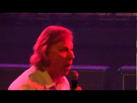 Classic Petra - More Power To Ya (live in the Netherlands)