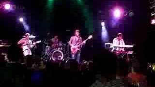 12 Stone Toddler - Live at Beautiful Days 08