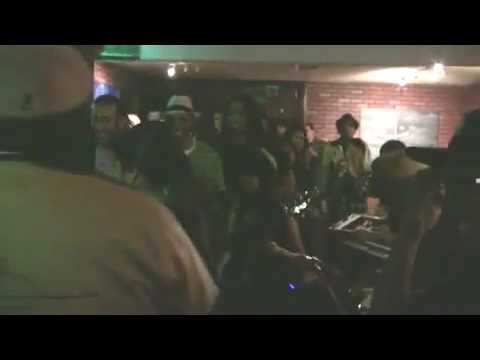 KwixMindedOne feat. A10 & Dames Dapper - Hard N Da Paint (live @ the Mbar)