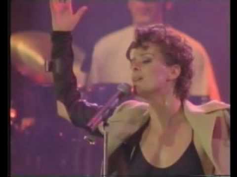 Lisa Stansfield Live at Wembley - 17/17 Its Got to be Real.wmv