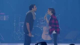 Así me gustas  / Pau y Davo / Daniela y Gabriel / CONCIERTO Mi marido tiene familia