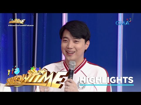 It's Showtime: Oppa Ryan Bang, nag-ANNYEONG REGALO sa mga MRT riders! (Showing Bulilit)