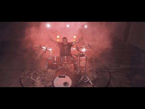 Álvaro López & Resqband - Rojo (Video Oficial) ft. Josué Ávila & Kiko Cibrian