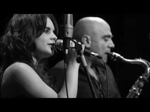 2010 ANDREA MOTIS & JOAN CHAMORRO no more blues ( chega de saudade)