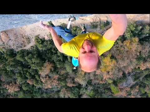 Pachamama 9a+ by Cédric Lachat (upper crux)