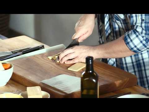 Széll Tamás - Bolognai tagliatelle sajtchipsszel és bazsalikommal